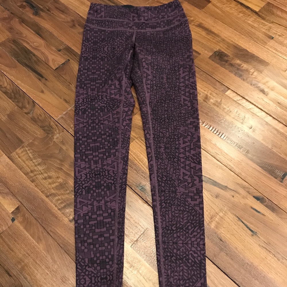 Lucy deep purple patterned leggings